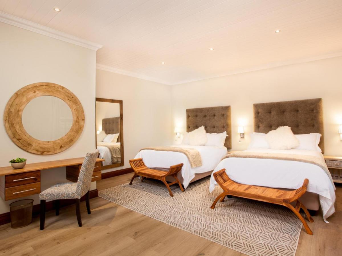 Hotel The Coral Tree Mbombela Esterno foto