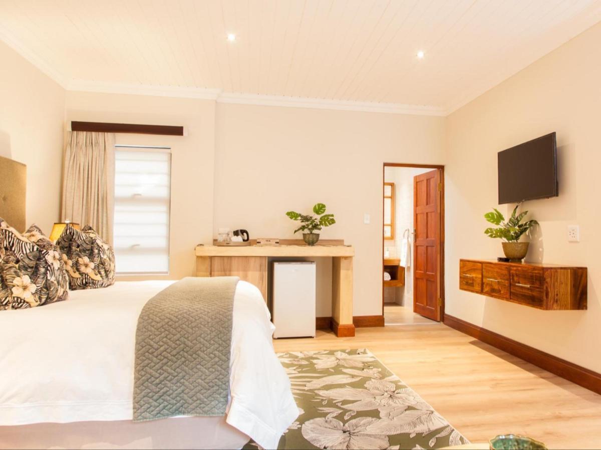 Hotel The Coral Tree Mbombela Esterno foto