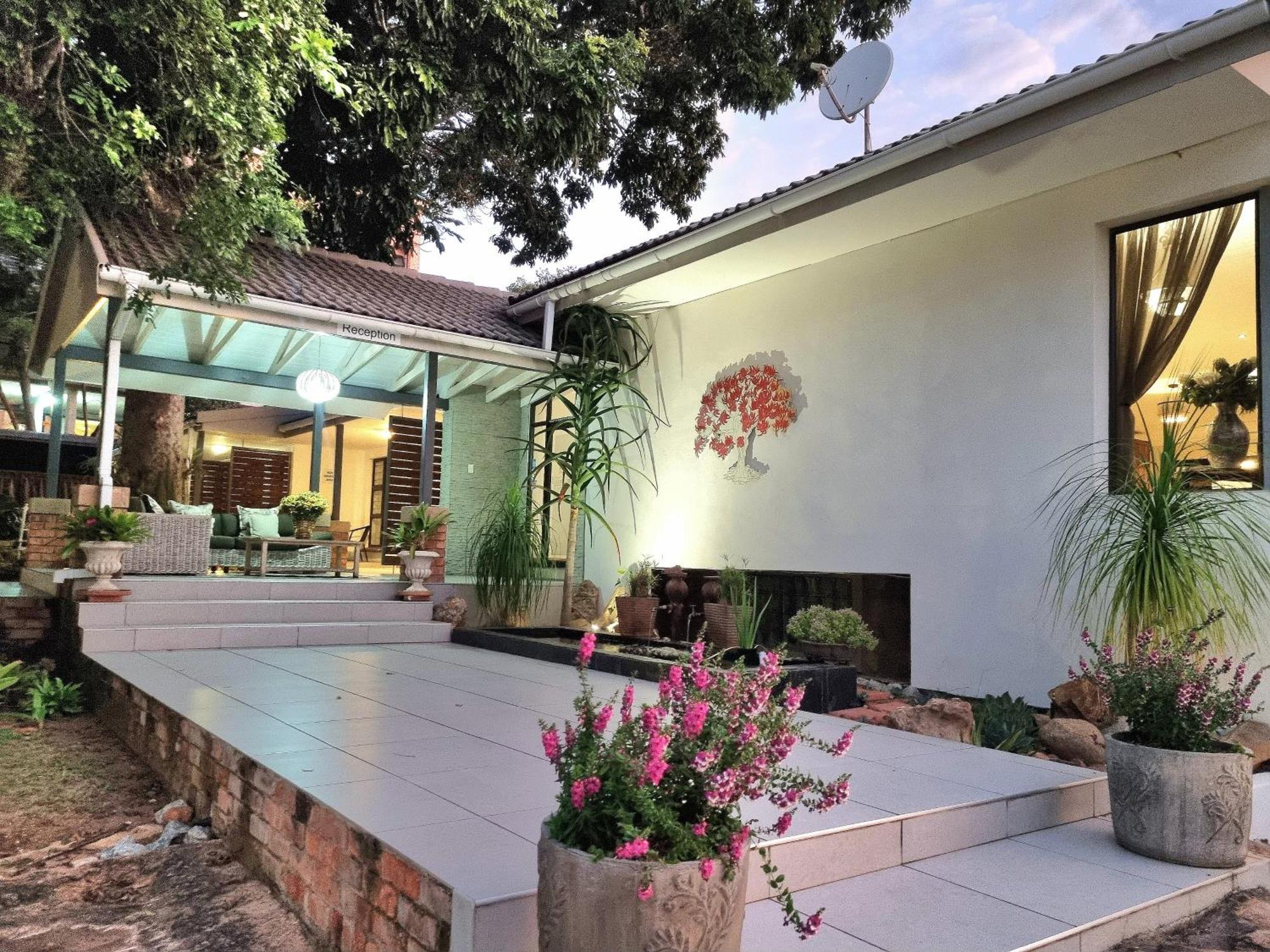 Hotel The Coral Tree Mbombela Esterno foto