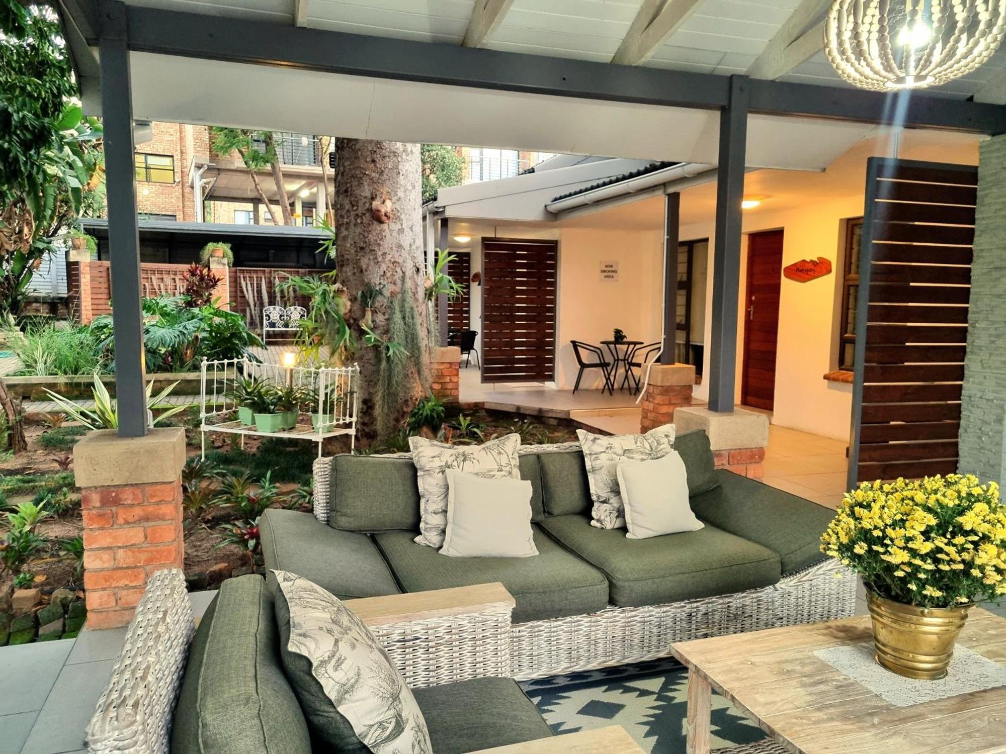 Hotel The Coral Tree Mbombela Esterno foto