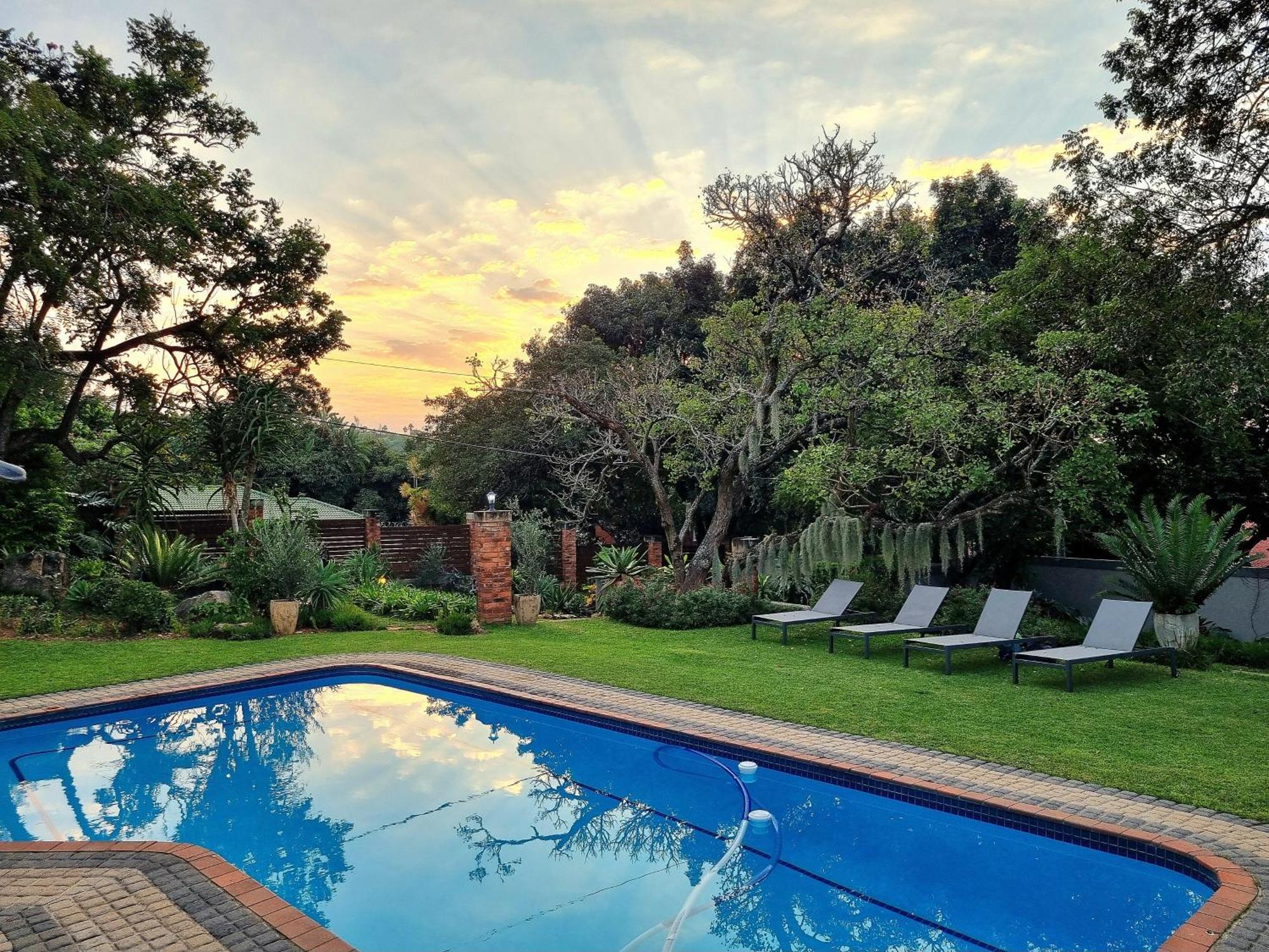 Hotel The Coral Tree Mbombela Esterno foto